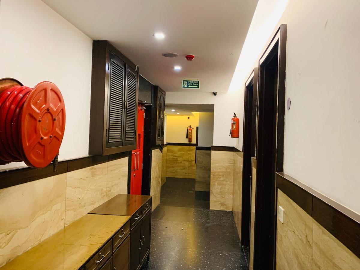 Metropolis Tourist Home Paharganj Nuova Delhi Esterno foto