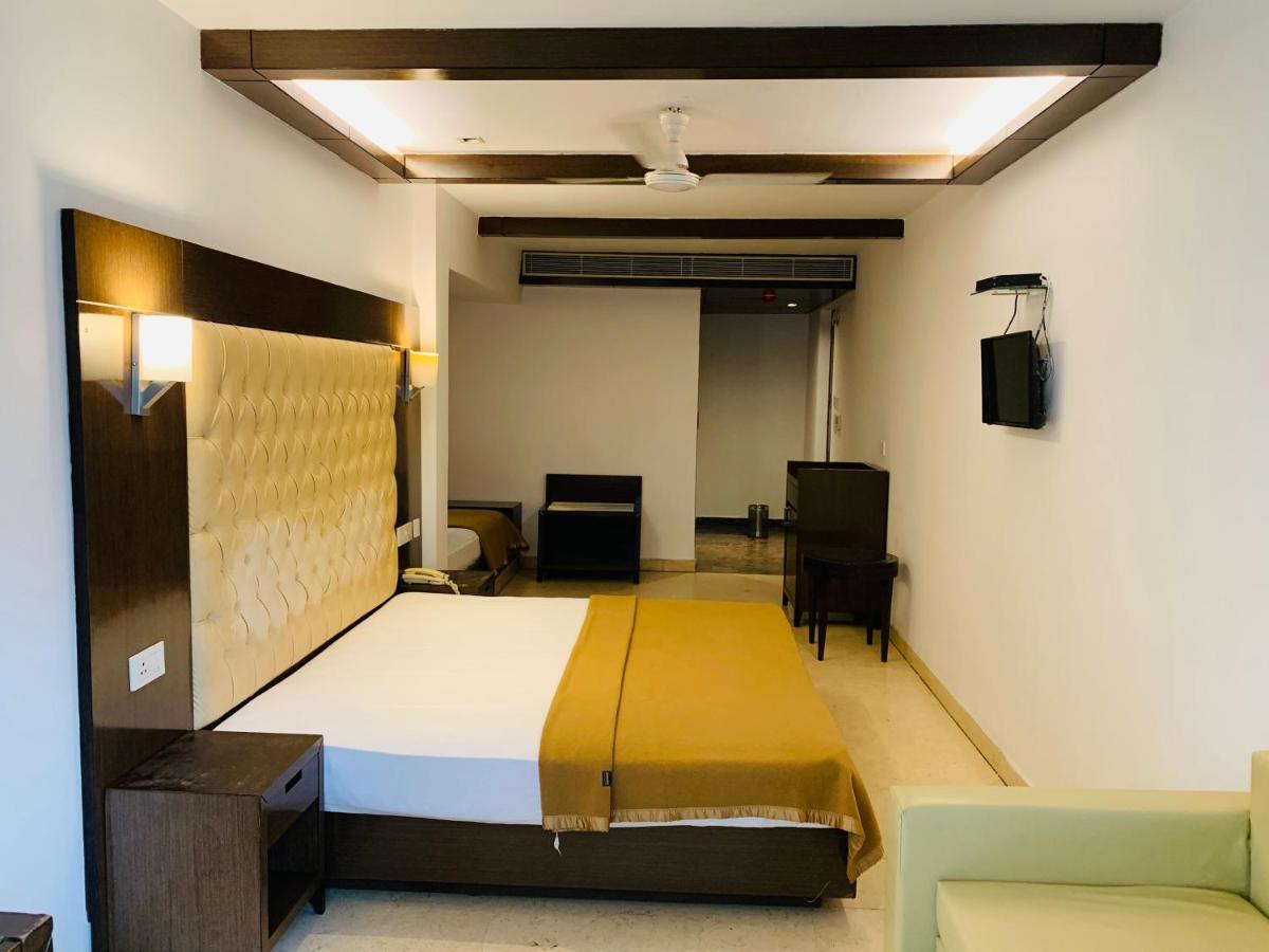 Metropolis Tourist Home Paharganj Nuova Delhi Esterno foto