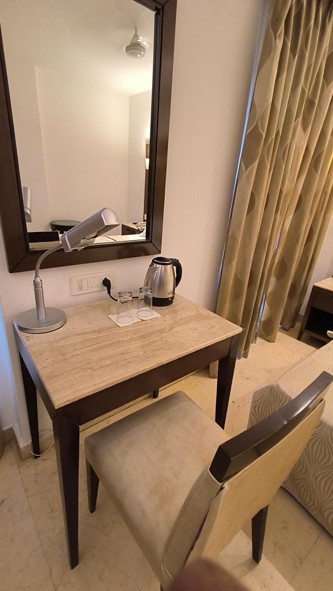 Metropolis Tourist Home Paharganj Nuova Delhi Esterno foto